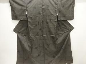 石畳に椿模様手織り紬着物